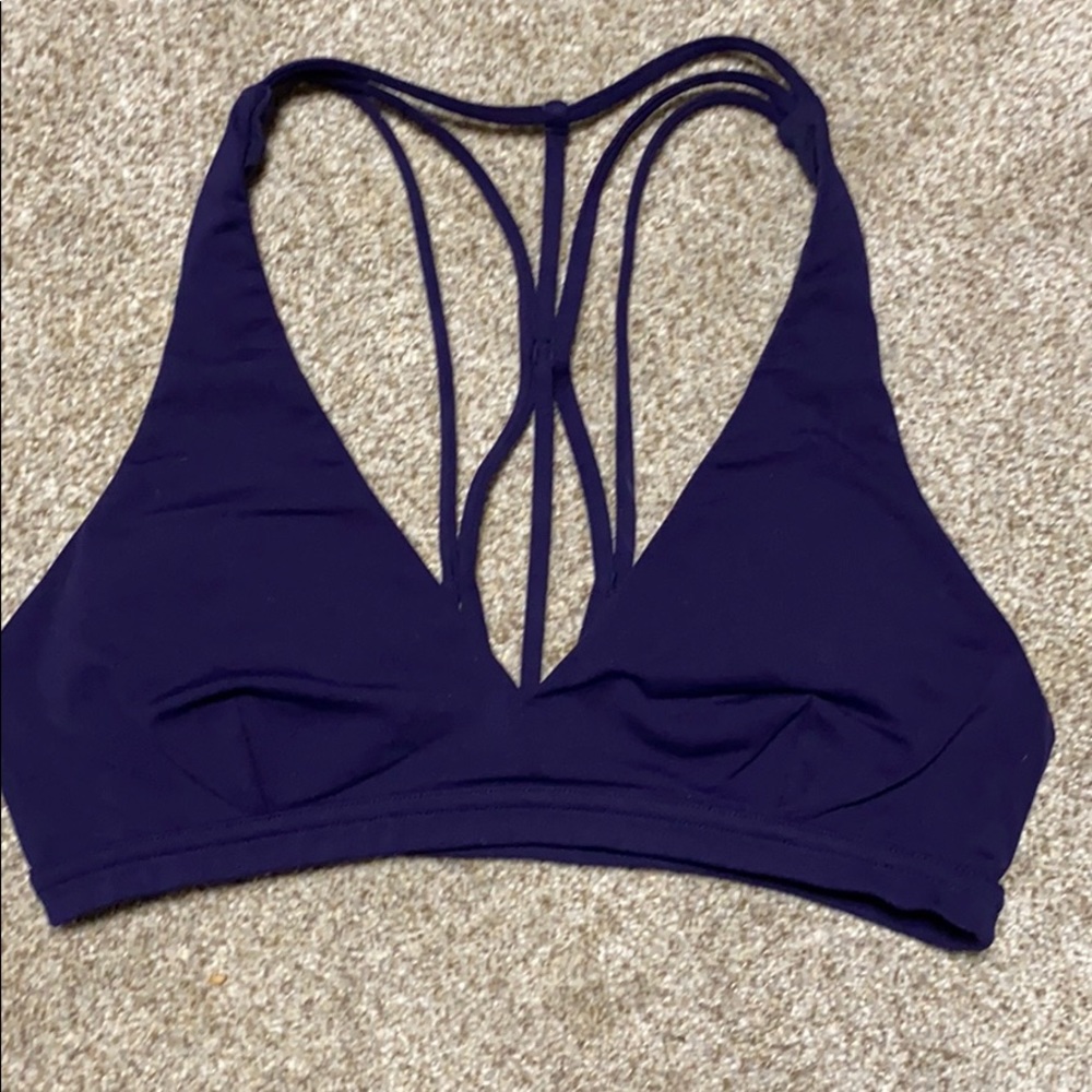 Lululemon sports bra